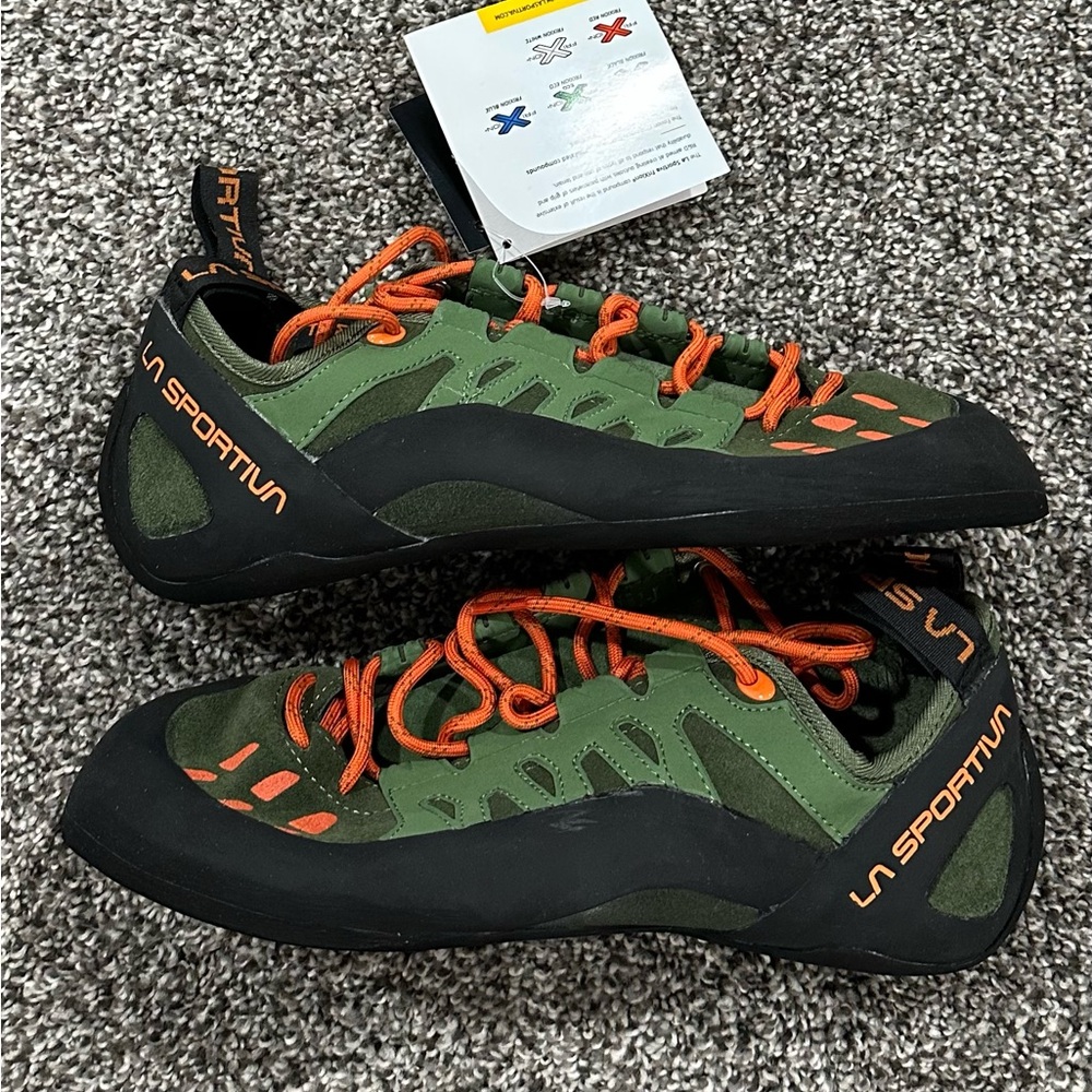 La Sportiva Tarantulace Rock Climbing Shoes size 10 + Climbing Chalk bag